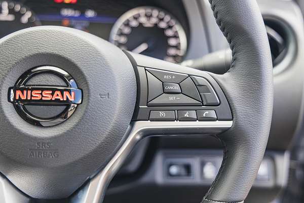 2025 Nissan Navara PRO-4X Warrior D23 4X4