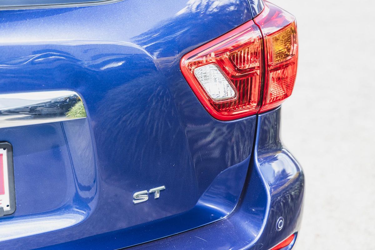 2017 Nissan Pathfinder ST R52 Series II