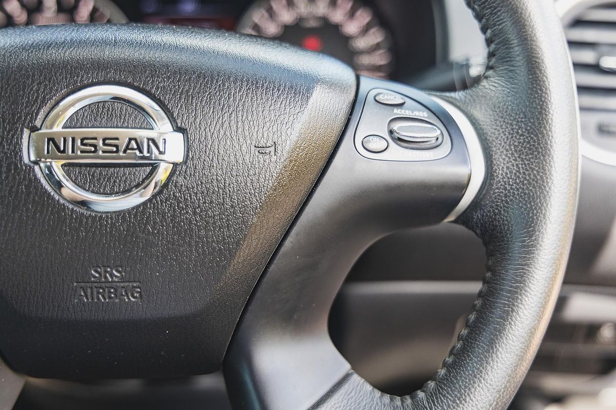 2017 Nissan Pathfinder ST R52 Series II