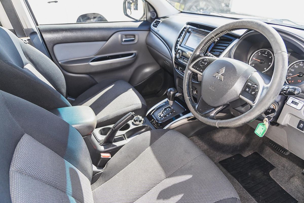 2015 Mitsubishi Triton GLS MQ 4X4