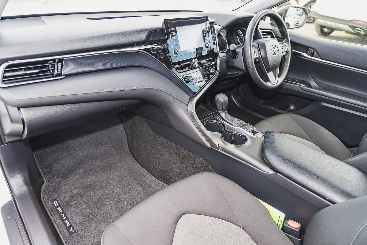 2024 Toyota Camry Ascent AXVH70R