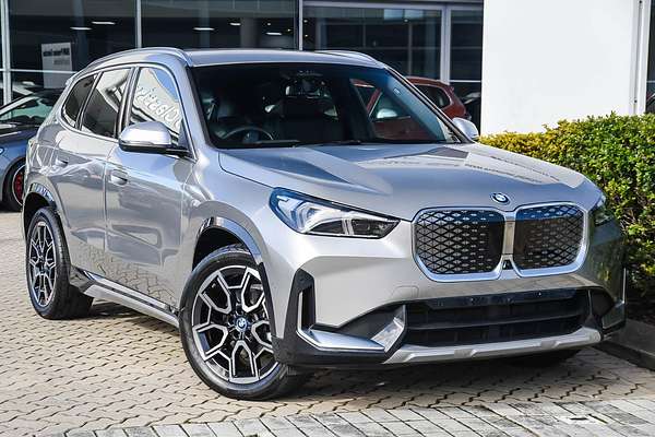 2024 BMW iX1 eDrive20 xLine U11