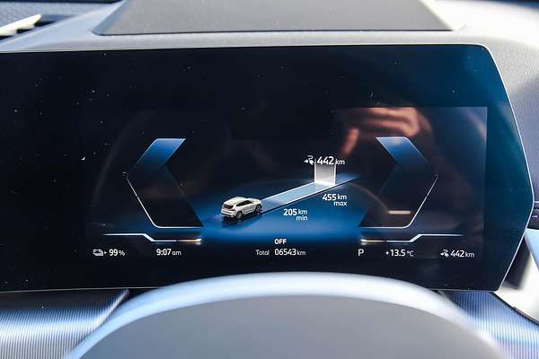 2024 BMW iX1 eDrive20 xLine U11