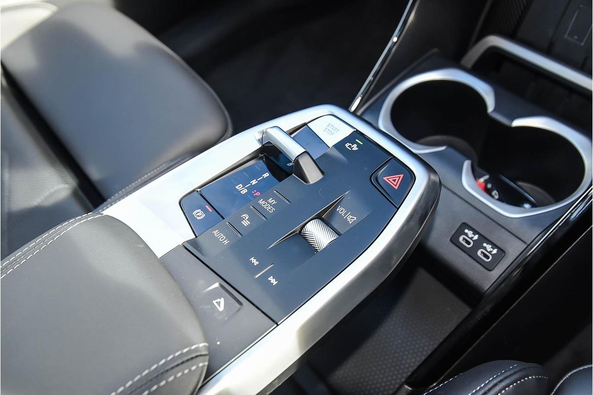 2024 BMW iX1 eDrive20 xLine U11