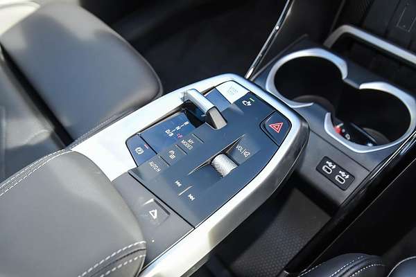 2024 BMW iX1 eDrive20 xLine U11