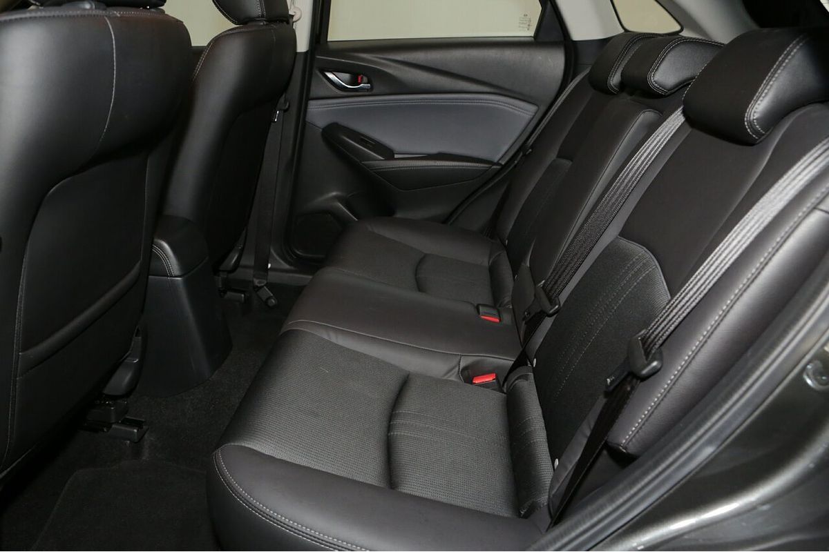 2022 Mazda CX-3 sTouring DK