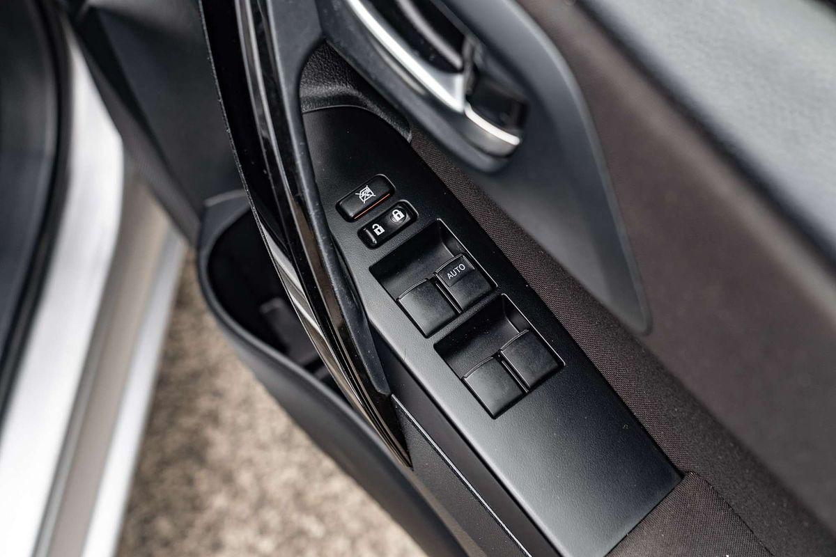 2015 Toyota Corolla Ascent Sport ZRE182R