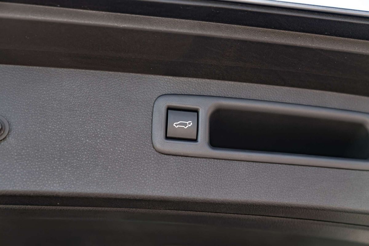 2024 Toyota Kluger Grande AXUH78R