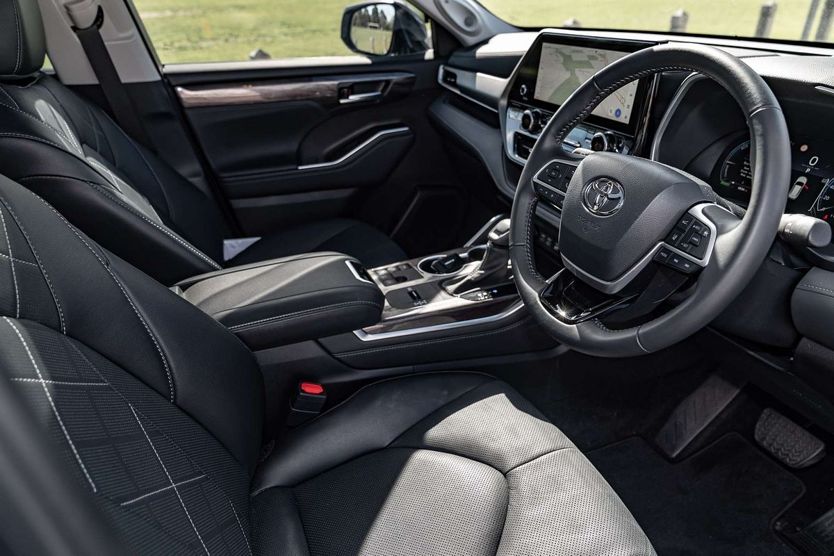 2024 Toyota Kluger Grande AXUH78R
