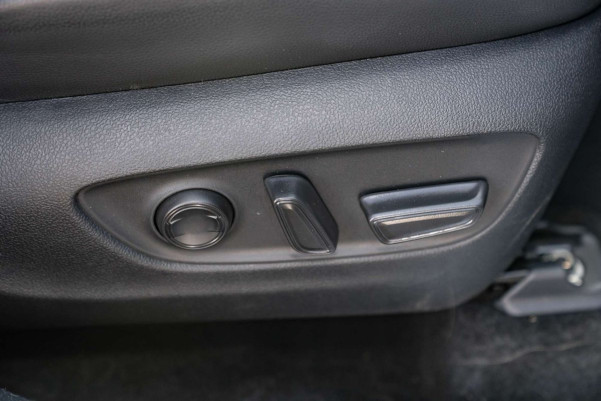 2024 Toyota Kluger Grande AXUH78R