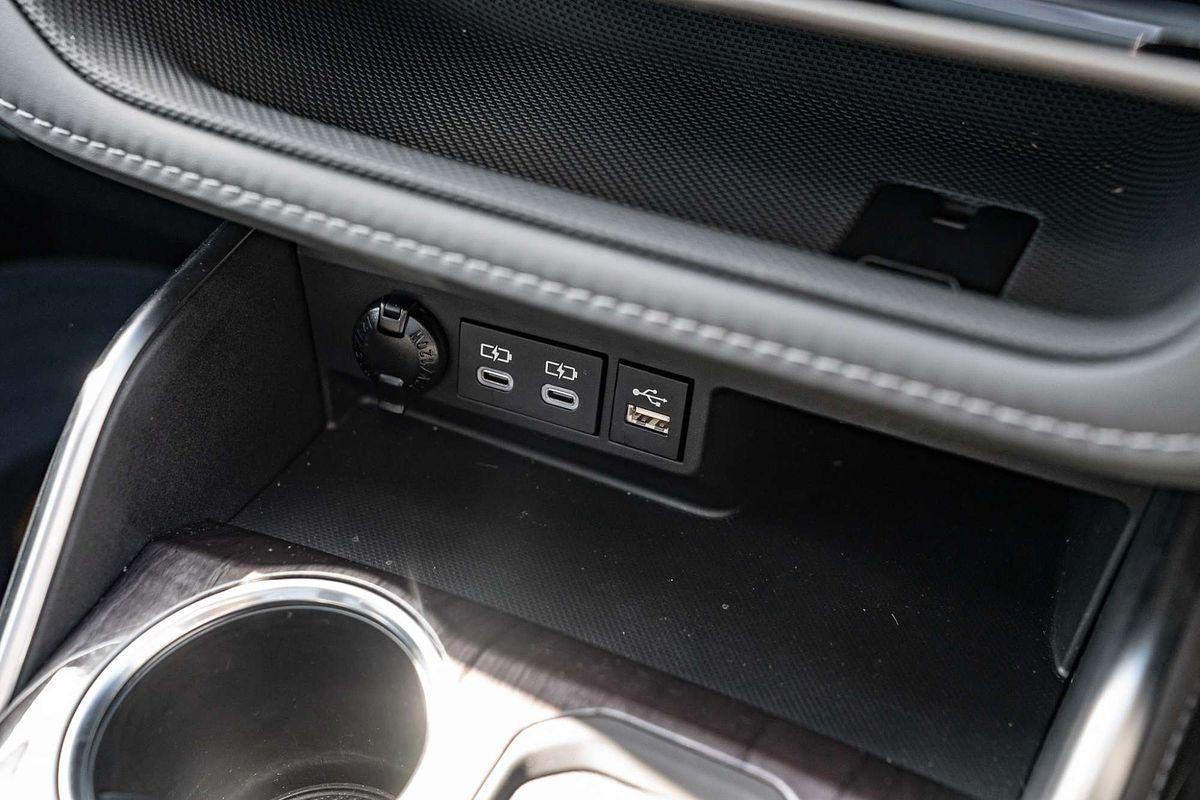 2024 Toyota Kluger Grande AXUH78R