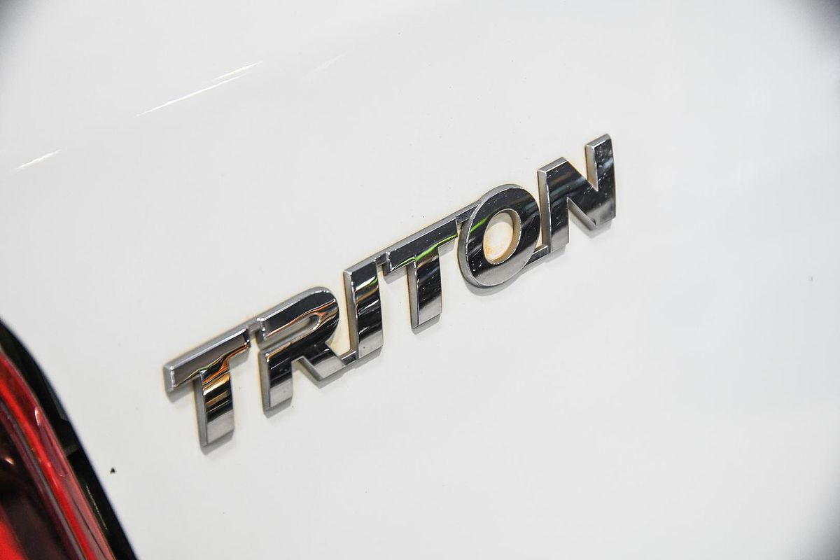2019 Mitsubishi Triton GLX+ MR 4X4