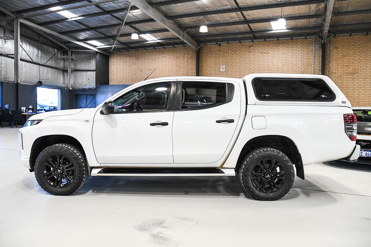 2019 Mitsubishi Triton GLX+ MR 4X4