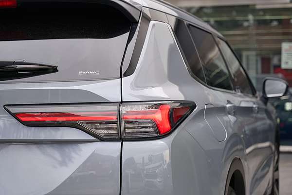 2025 Mitsubishi Outlander Exceed ZM