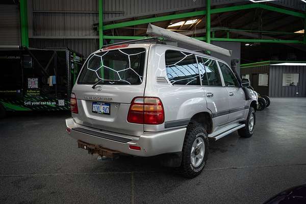 2001 Toyota Landcruiser GXL HZJ105R
