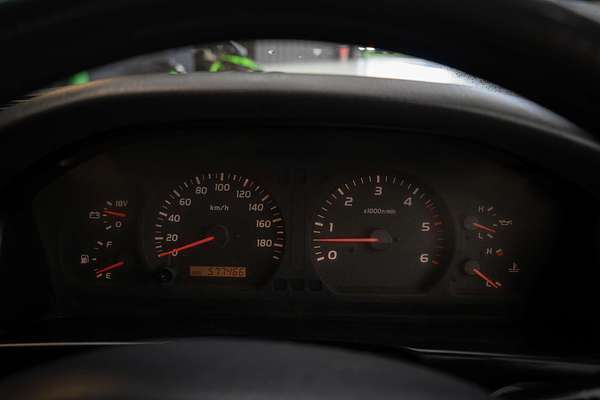 2001 Toyota Landcruiser GXL HZJ105R