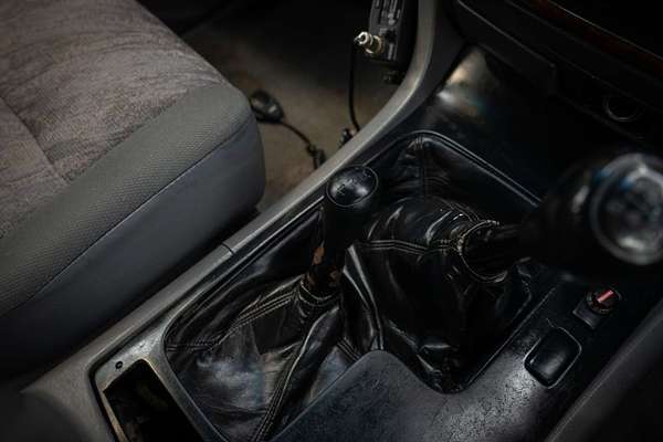 2001 Toyota Landcruiser GXL HZJ105R