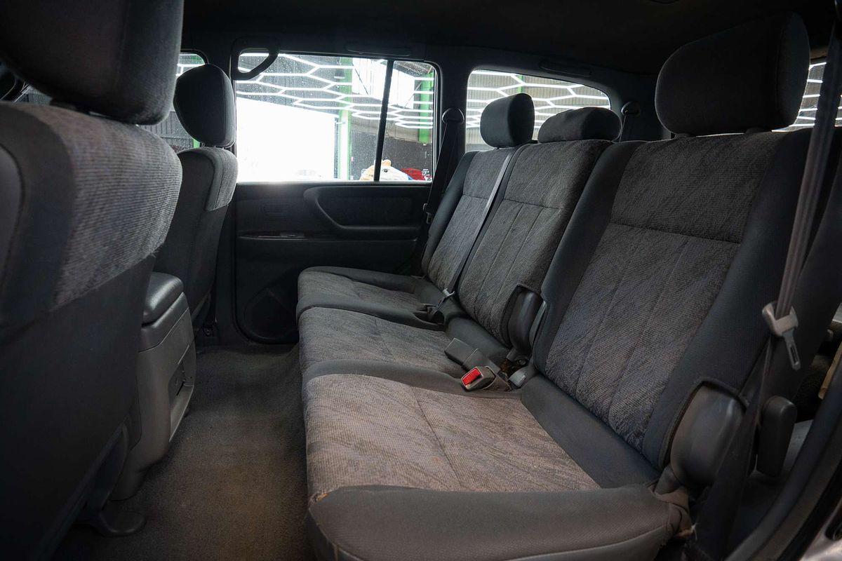 2001 Toyota Landcruiser GXL HZJ105R