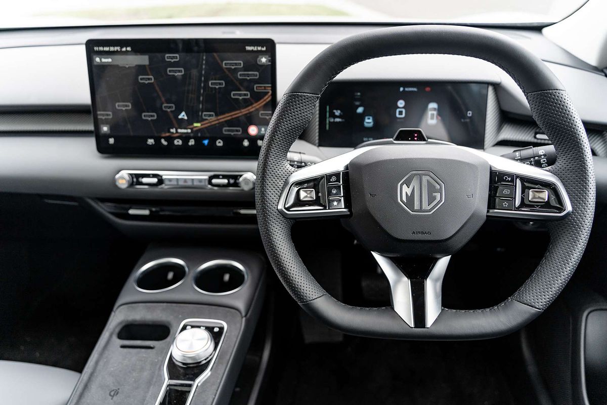 2025 MG MGS5 EV Essence 62 ZS3EM