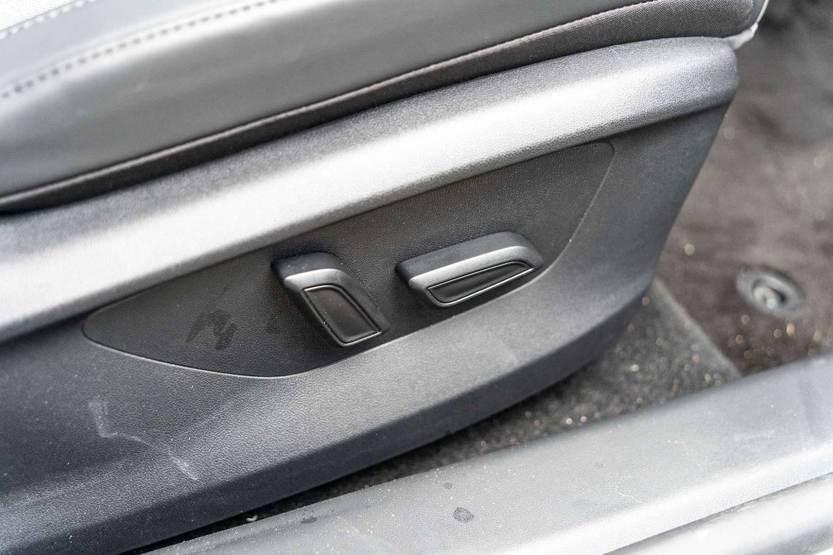 2025 MG MGS5 EV Essence 62 ZS3EM