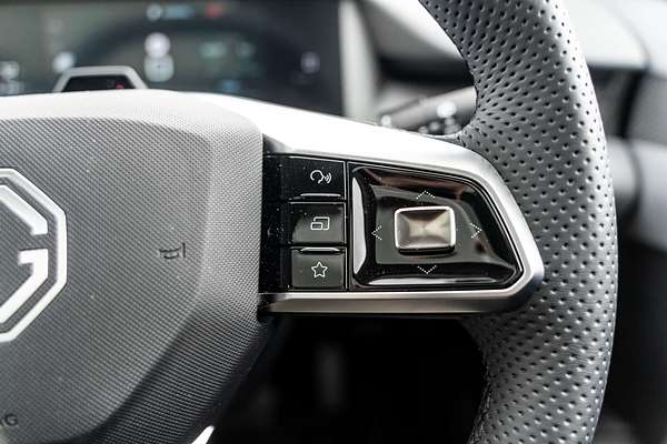 2025 MG MGS5 EV Essence 62 ZS3EM