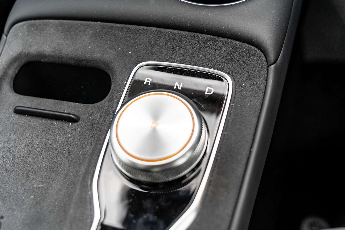 2025 MG MGS5 EV Essence 62 ZS3EM