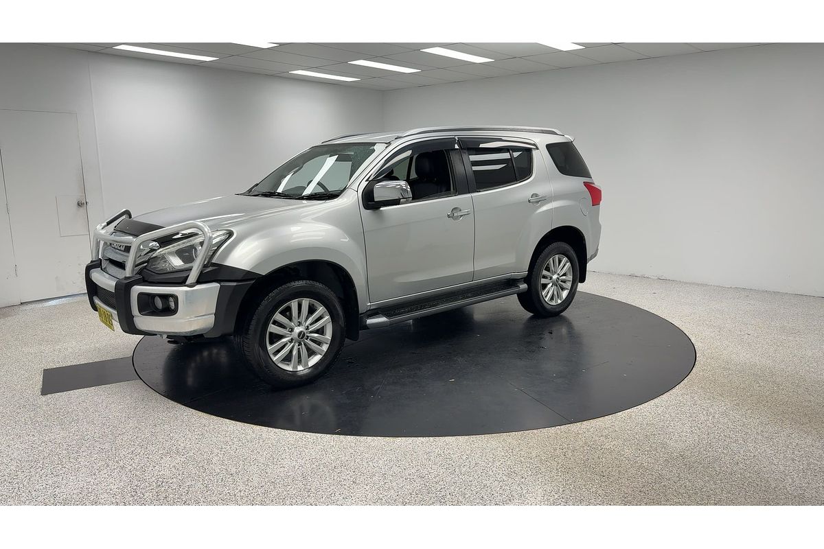 2018 Isuzu MU-X LS-T