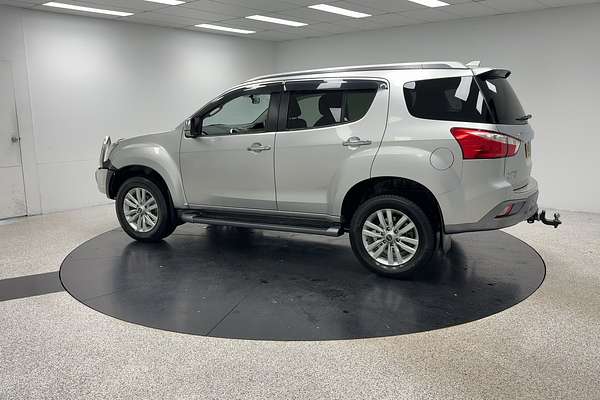 2018 Isuzu MU-X LS-T