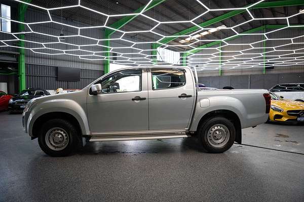 2017 Isuzu D-MAX SX Rear Wheel Drive