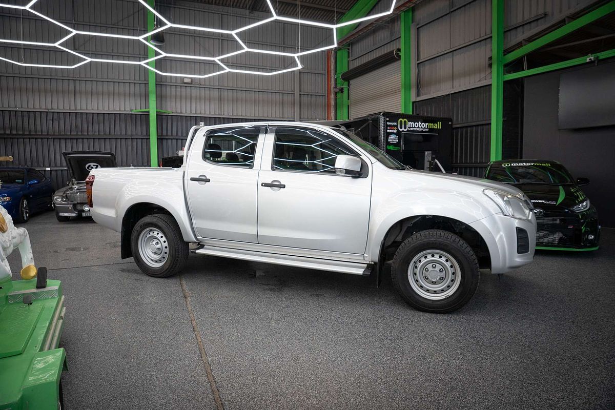 2017 Isuzu D-MAX SX Rear Wheel Drive