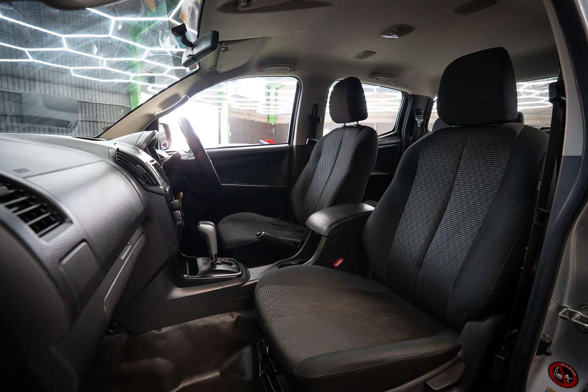 2017 Isuzu D-MAX SX Rear Wheel Drive