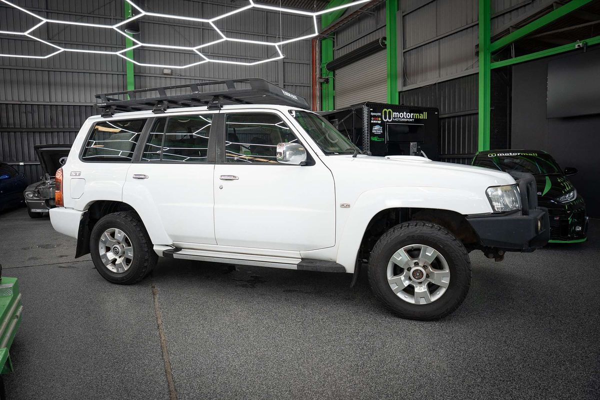 2016 Nissan Patrol ST Y61