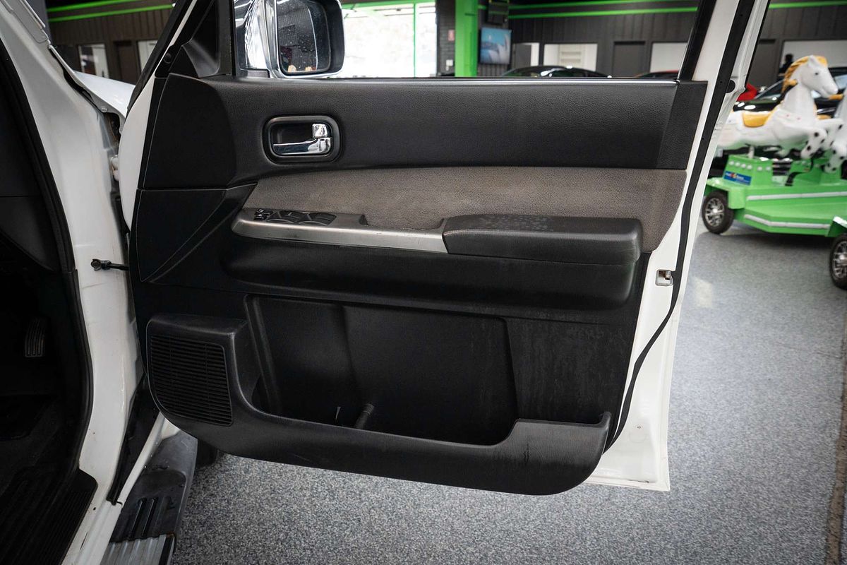 2016 Nissan Patrol ST Y61