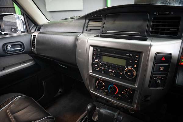 2016 Nissan Patrol ST Y61