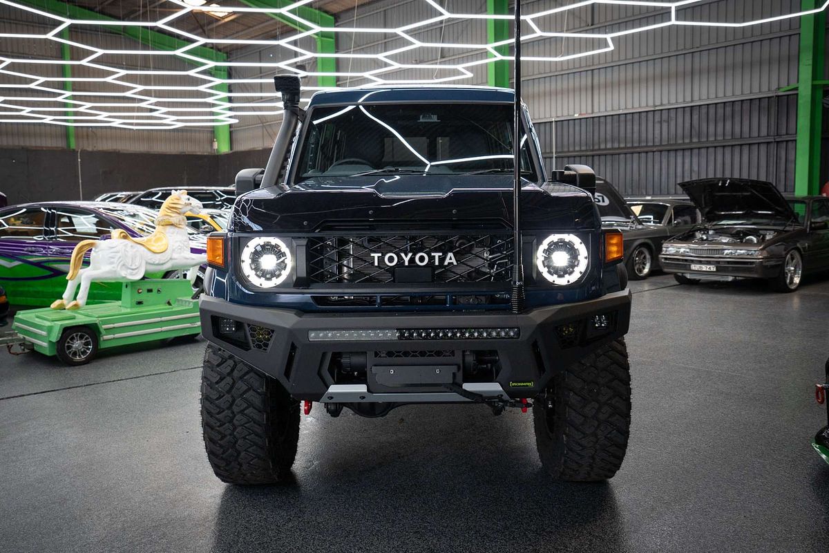 2025 Toyota Landcruiser GXL GDJL78R