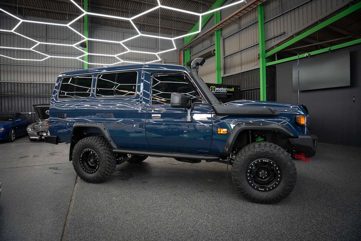 2025 Toyota Landcruiser GXL GDJL78R