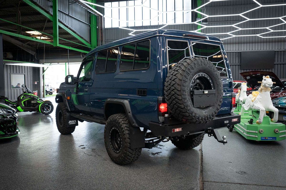 2025 Toyota Landcruiser GXL GDJL78R
