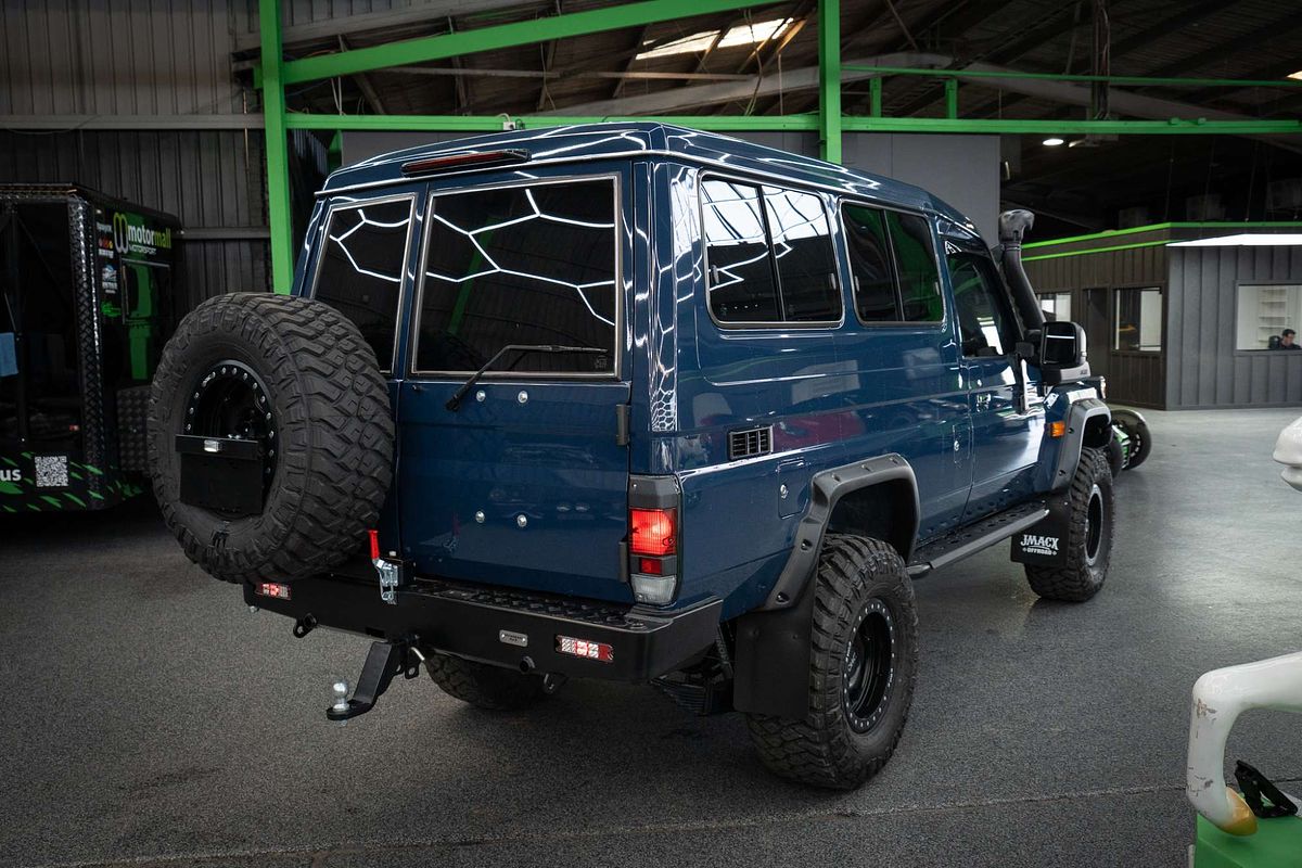 2025 Toyota Landcruiser GXL GDJL78R
