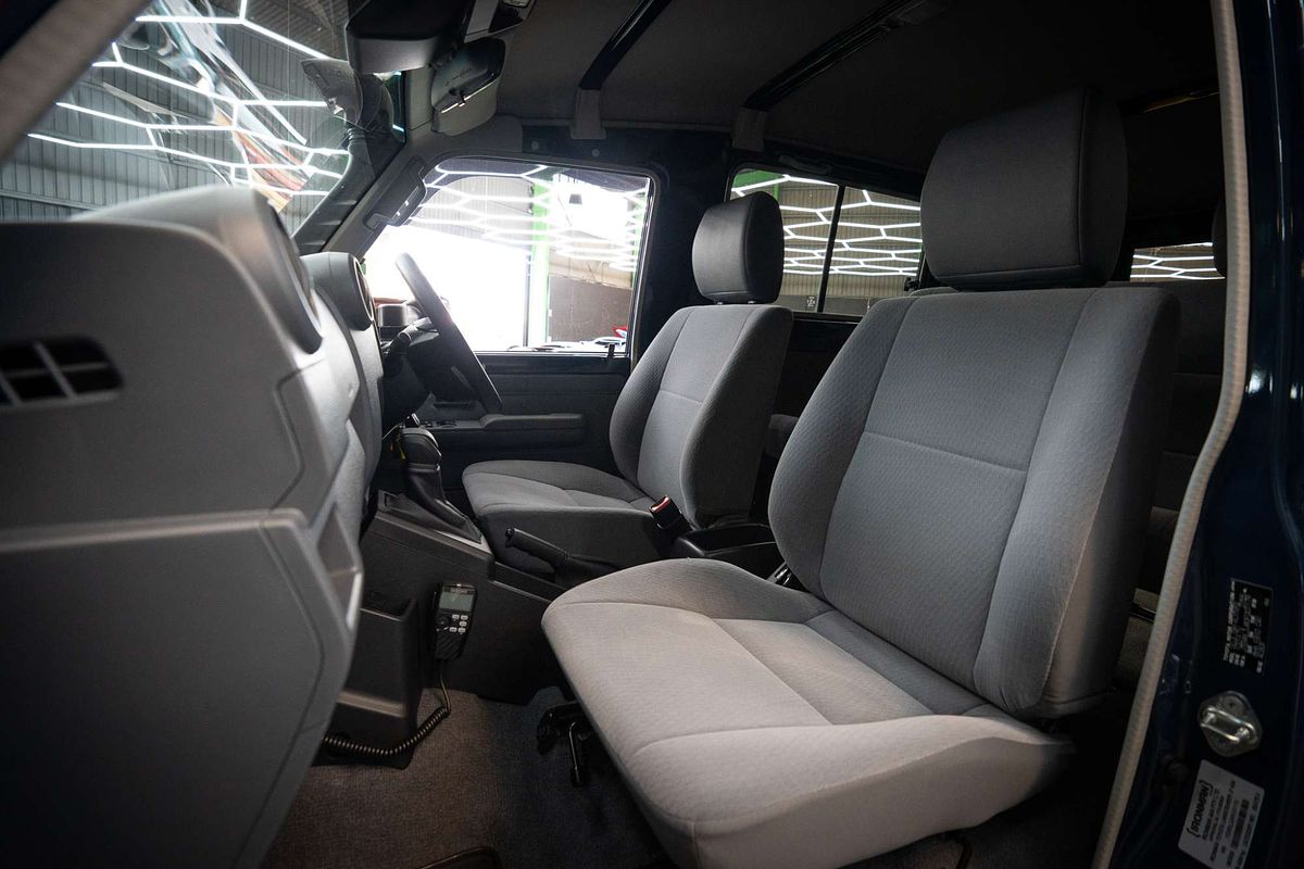 2025 Toyota Landcruiser GXL GDJL78R