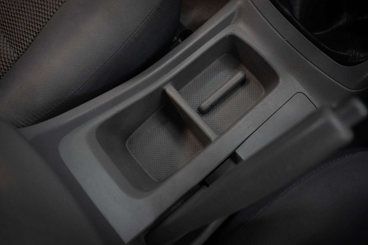 2010 Toyota Hilux SR KUN16R Rear Wheel Drive