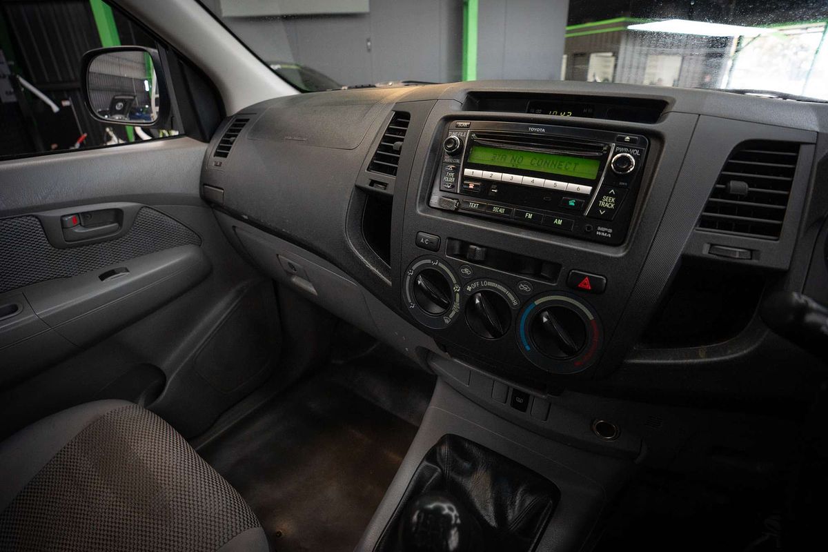 2010 Toyota Hilux SR KUN16R Rear Wheel Drive
