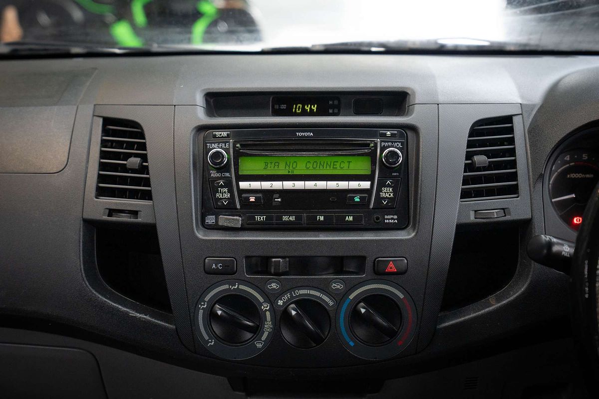 2010 Toyota Hilux SR KUN16R Rear Wheel Drive