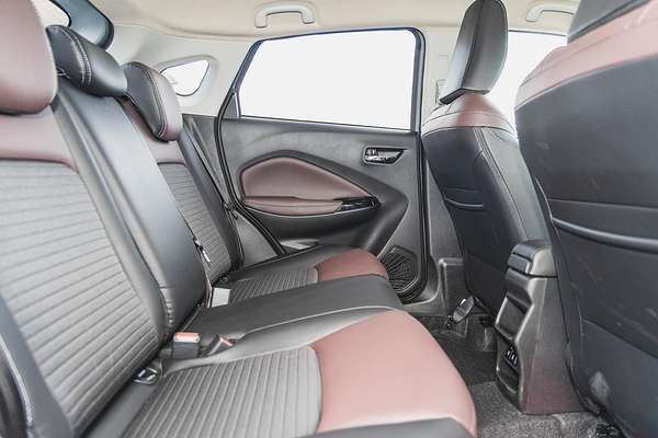 2025 Suzuki Fronx Hybrid GLX KW
