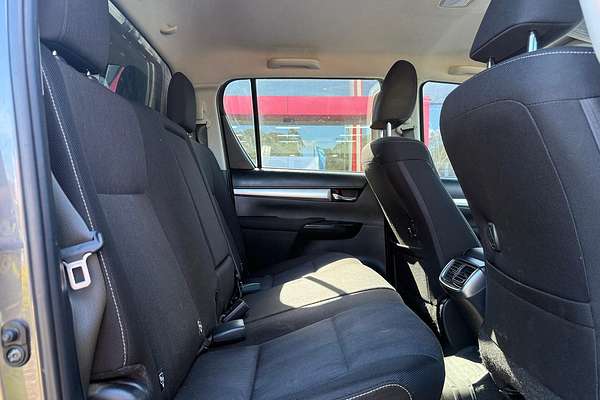 2020 Toyota Hilux SR5 GUN126R 4X4