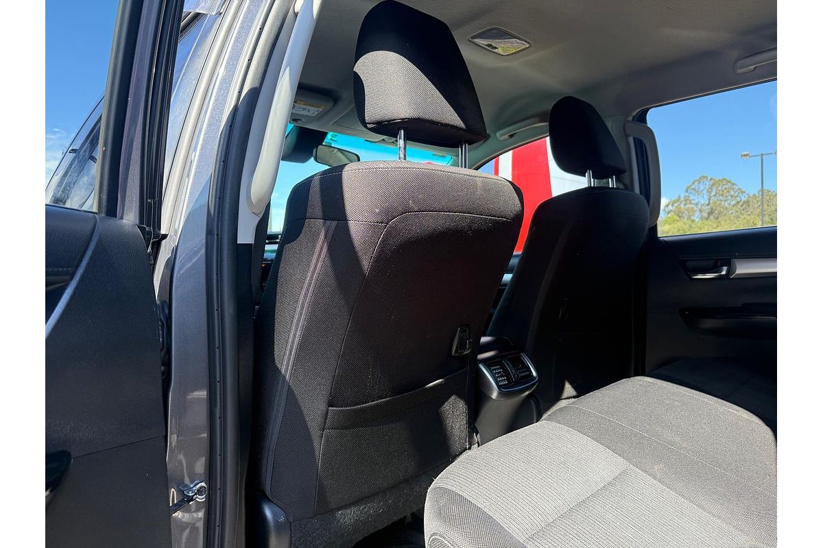 2020 Toyota Hilux SR5 GUN126R 4X4