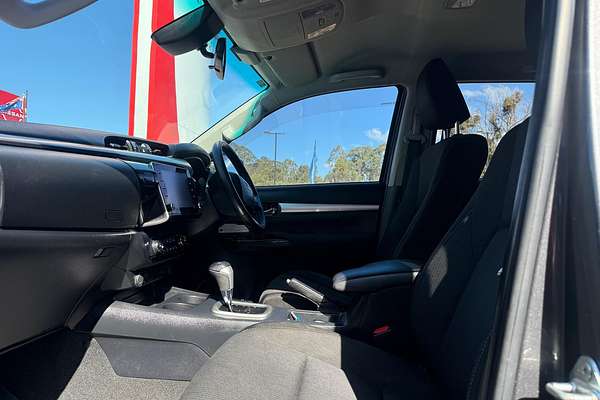 2020 Toyota Hilux SR5 GUN126R 4X4