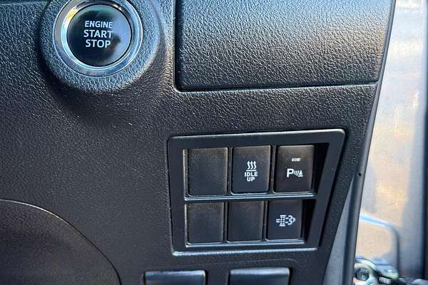 2020 Toyota Hilux SR5 GUN126R 4X4