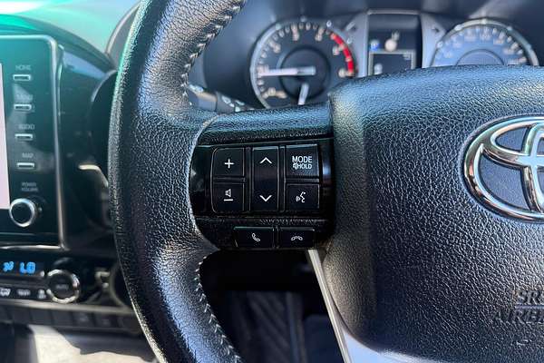 2020 Toyota Hilux SR5 GUN126R 4X4