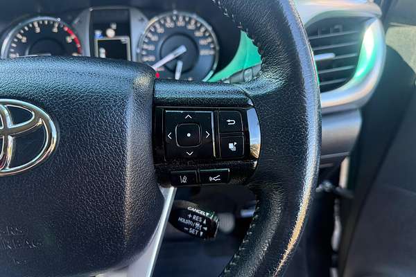 2020 Toyota Hilux SR5 GUN126R 4X4
