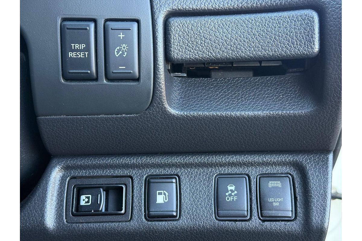 2018 Nissan Navara ST-X D23 Series 3 4X4